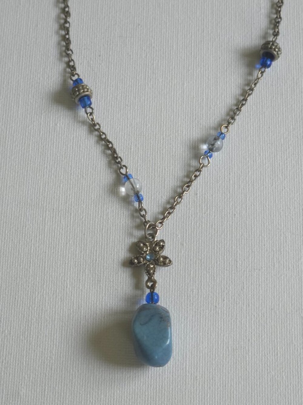 Vintage Blue Stone Pendant Necklace Pewter Flower Accent Beaded Link Chain